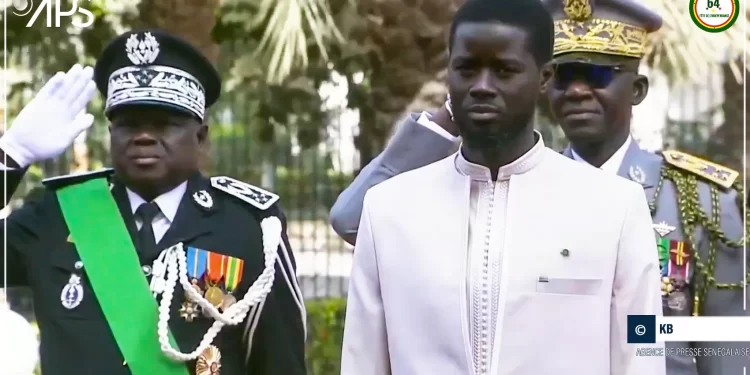 Bassirou Diomaye Faye a présidé la cérémonie de levée des couleurs du 64e anniversaire de l’indépendance