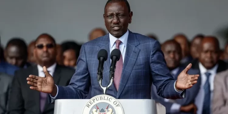 [Vidéo] Kenya : Le président Ruto visé par un jet de chaussure