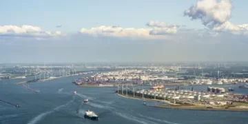 Pays-Bas : un mort et plusieurs blessés dans une explosion dans le port de Rotterdam