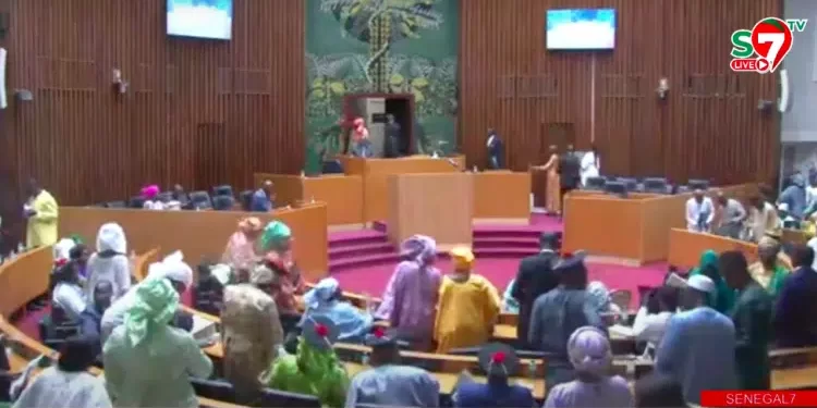 Salaire de plus d’un million, des voitures… voila pourquoi les députés de YAW se disputent la présidence des différentes commissions