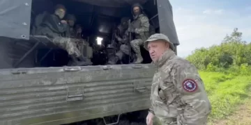 Guerre en Ukraine : le chef de Wagner affirme s’être emparé du QG de l’armée à Rostov, en Russie, et contrôler des sites militaires