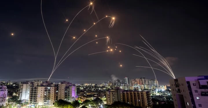 Israël: comment la plus puissante armée du Moyen-Orient a été prise par surprise par le Hamas