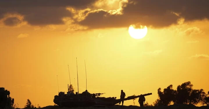 Israël promet de «détruire» le Hamas: les préparatifs d&rsquo;une invasion de la bande de Gaza s&rsquo;accentuent