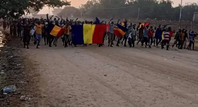 Tchad : la société civile appelle au départ des troupes françaises