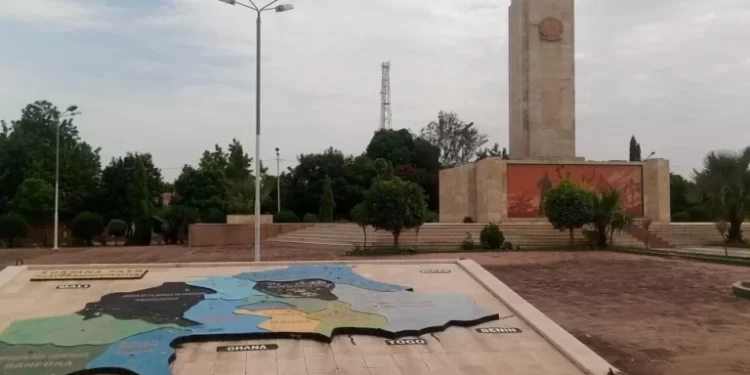 Burkina Faso: des voix s’élèvent pour demander le respect des dispositions de la Constitution