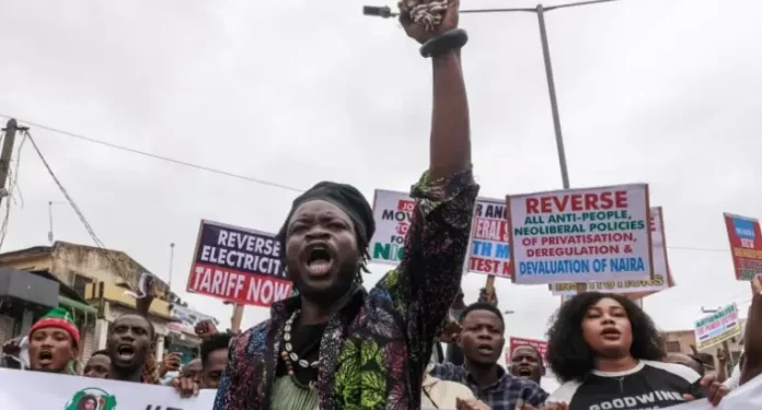 Nigeria : manifestations contre la vie chère, gaz lacrymogènes dans plusieurs villes