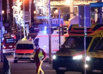 Réveillon tragique en Allemagne : cinq morts et un policier blessé par des feux d’artifice et des pétards surpuisants
