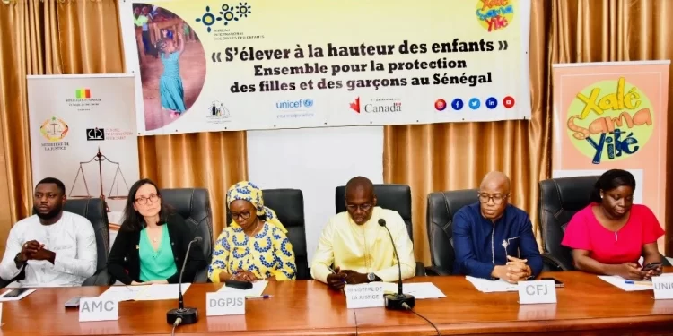 [Vidéo] Renforcement des Capacités des Acteurs de la Protection de l&rsquo;Enfance : 27 Bénéficiaires Certifiés dans le Cadre du Projet Xale Sama Yitte