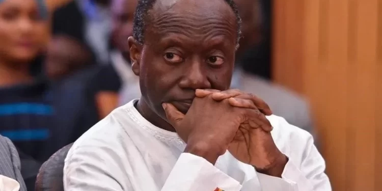 Ghana : L’ex ministre des finances recherché désormais par Interpol