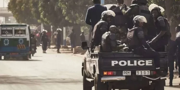 Insécurité à Kinshasa : Près de 70 maisons pillées en une nuit