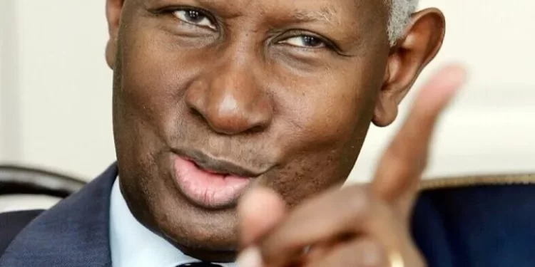 Abdou Diouf honoré : un hommage vibrant au serviteur de la République et de la Francophonie