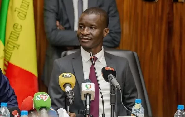 Affaire Madiambal Diagne : le chef de la DIC et le commissaire spécial de l’AIBD relevés de leurs fonctions