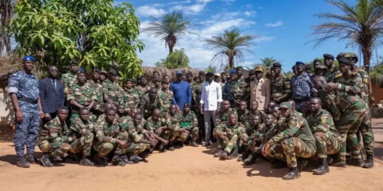 Casamance : le président de la République en visite à la Zone militaire n°5