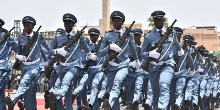 Forces armées sénégalaises : El Malick Ndiaye salue « un pilier de stabilité et une fierté nationale »