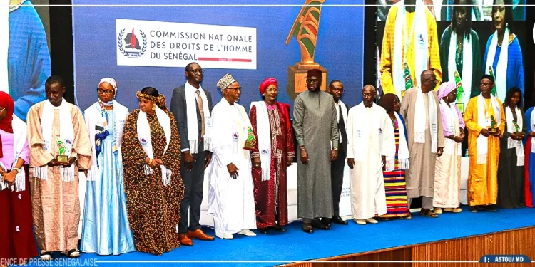 Le premier prix national des Droits de l’homme décerné à la CONAFE