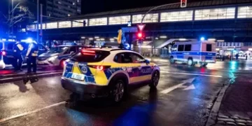 Allemagne : une cinquantaine de blessés à Berlin lors d’un affrontement entre policiers et supporters