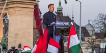 En Hongrie, Viktor Orban sous pression face à une opposition favorite aux législatives du 12 avril