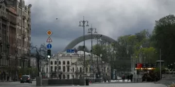 Au moins cinq morts et dix blessés après une fusillade dans un quartier de Kiev en Ukraine, l&rsquo;auteur présumé abattu