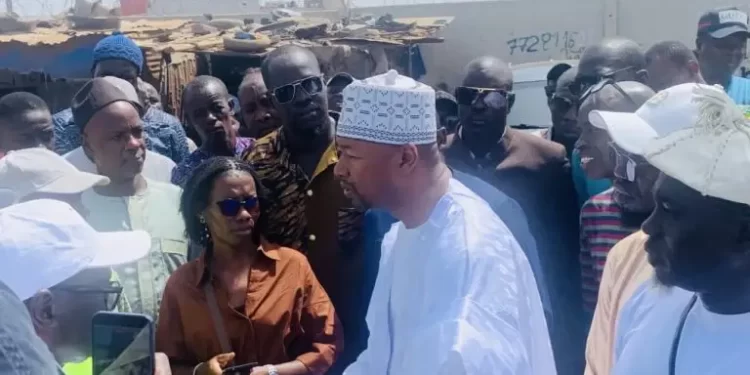 Rufisque : Alpha Thiam promet un mur pour le village artisanal et accélère le transfert des mécaniciens vers la Zampa
