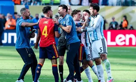 Coupe du monde 2026 : Enquête de la FIFA suite aux incidents lors de la finale Argentine-Espagne