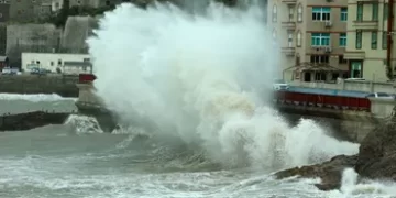 Le typhon Dolphin menace la Chine : plus de 10.000 personnes évacuées dans l’est du pays