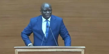 Par Dr Mouhamed Ben Diop……….FMI, S&P et la note du Sénégal : quand les marchés démontent le storytelling gouvernemental