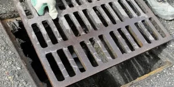 Lutte contre les inondations : Le vol des couvercles des regards fragilise les réseaux d’assainissement